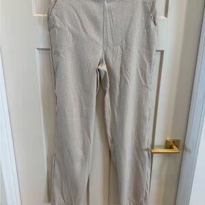 Elegant Women's Checkered Chinos - Beige